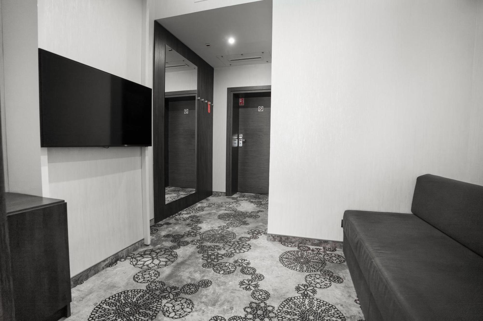 Hotel Zacisze Венгерска-Гурка Экстерьер фото