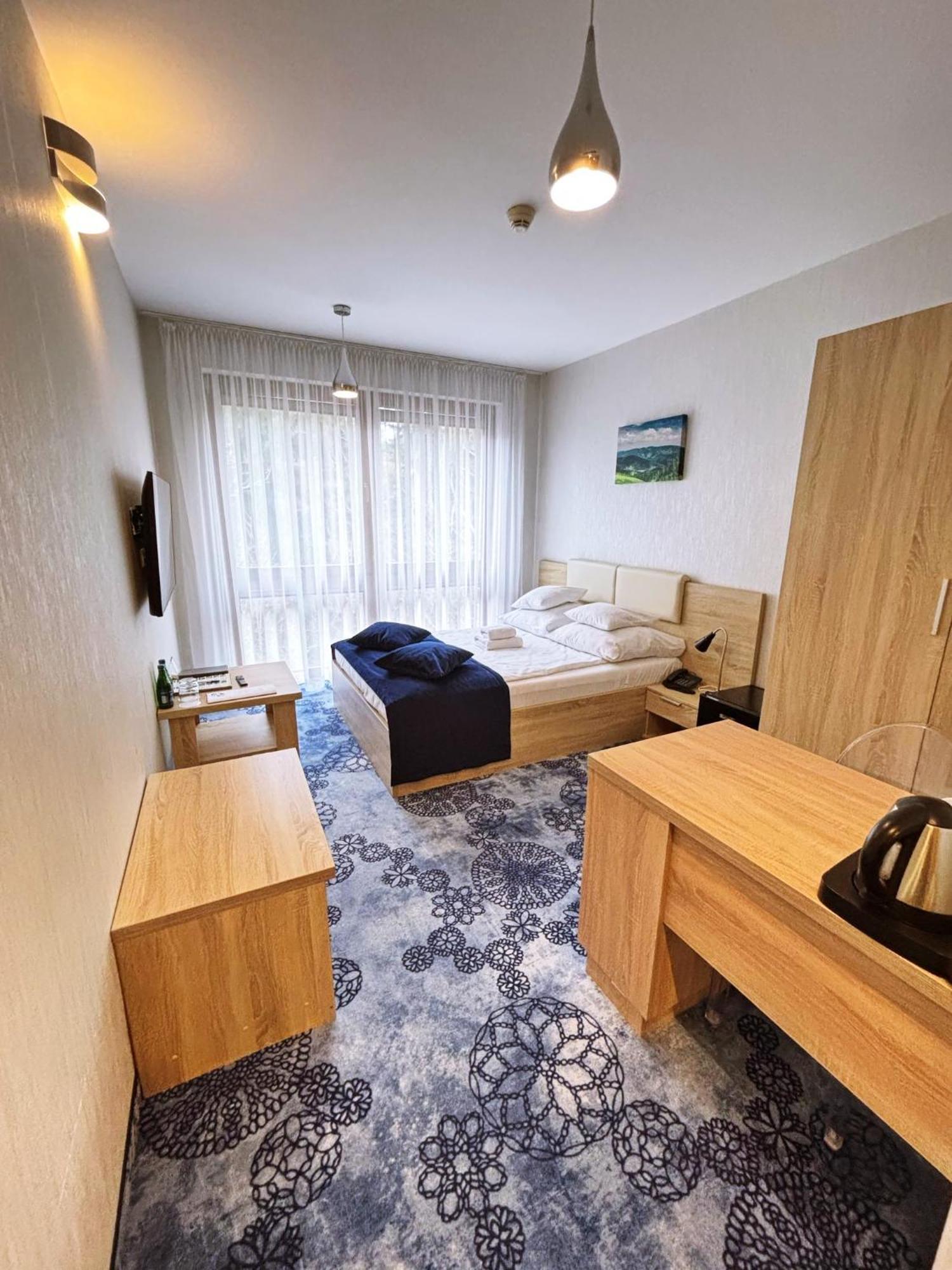 Hotel Zacisze Венгерска-Гурка Экстерьер фото